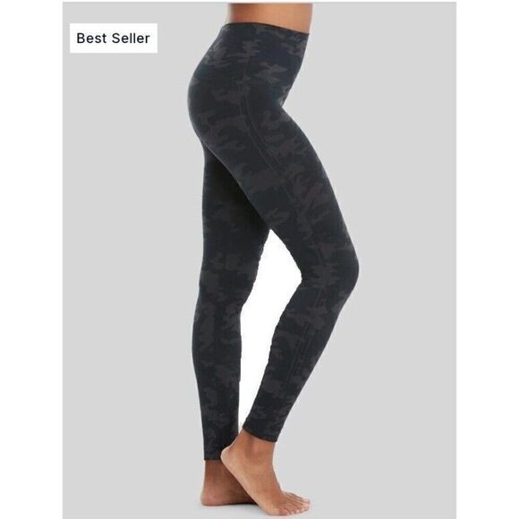 Spanx Leggings Camo Size Medium Look at Me Now Seamless Smoothing Shapewear - Picture 4 of 10